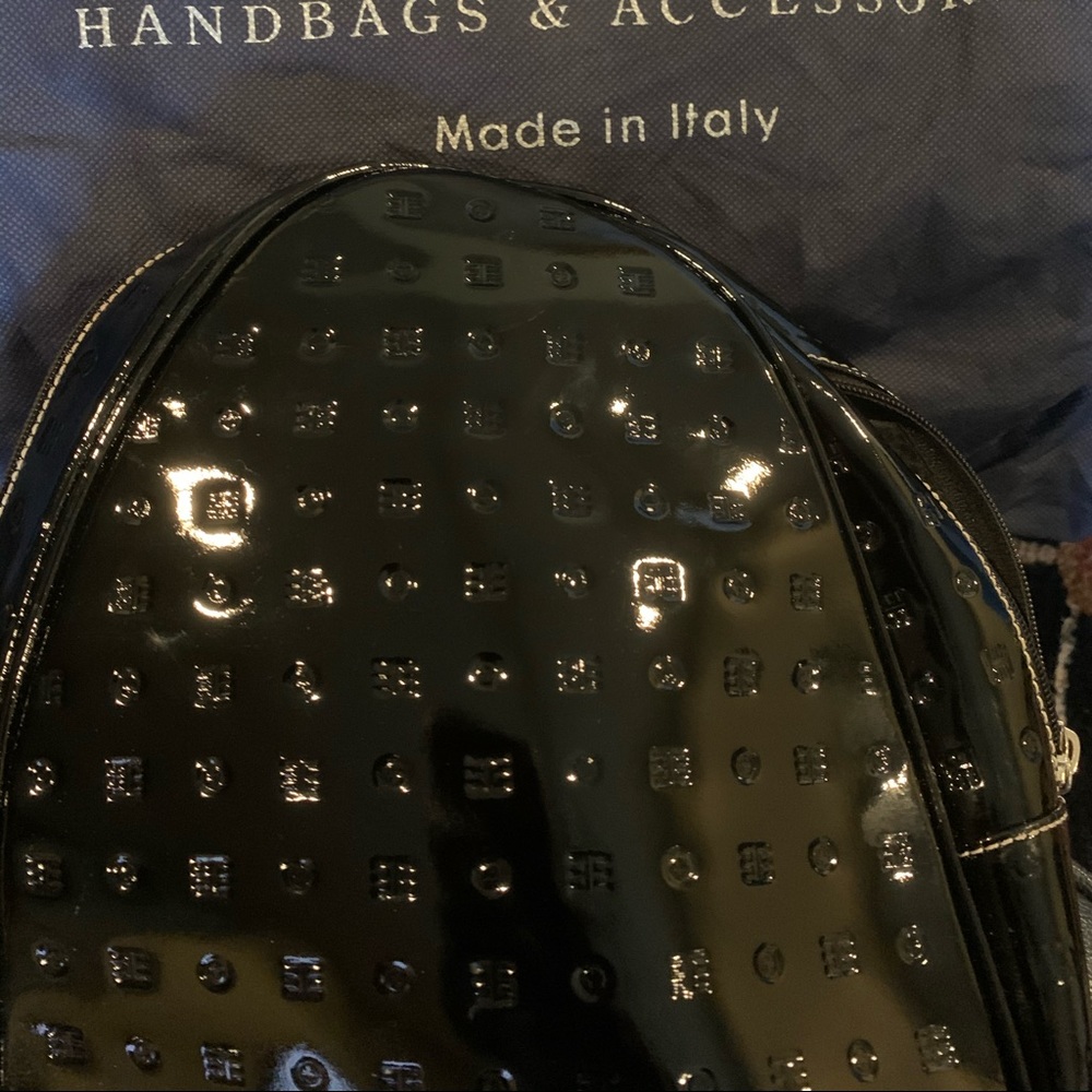Purse - Picture 2 of 3
